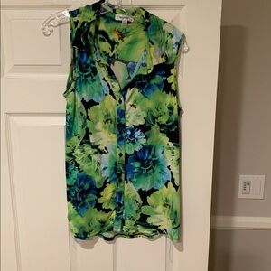 Floral Sleeveless Blouse